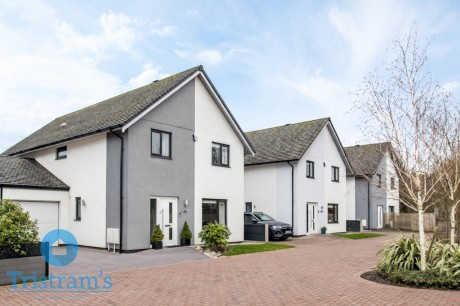 UK residential property available to sell house with tenants UK